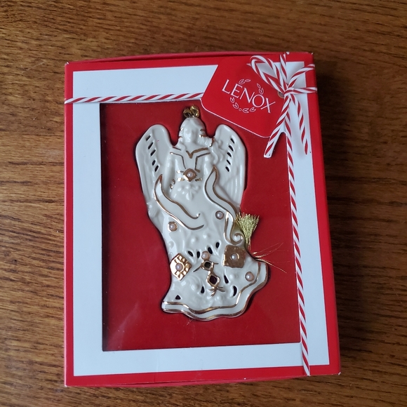 Lenox Other - Lenox Florentine and Pearl Angel Ornament